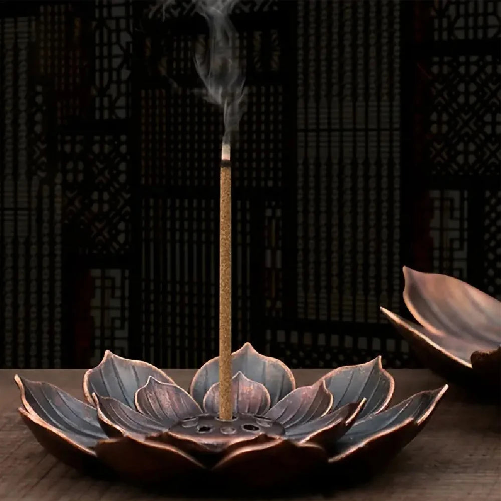 Porte-encens lotus en métal - Tresors de Deco