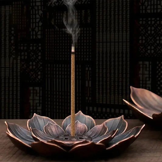 Porte-encens lotus en métal - Tresors de Deco